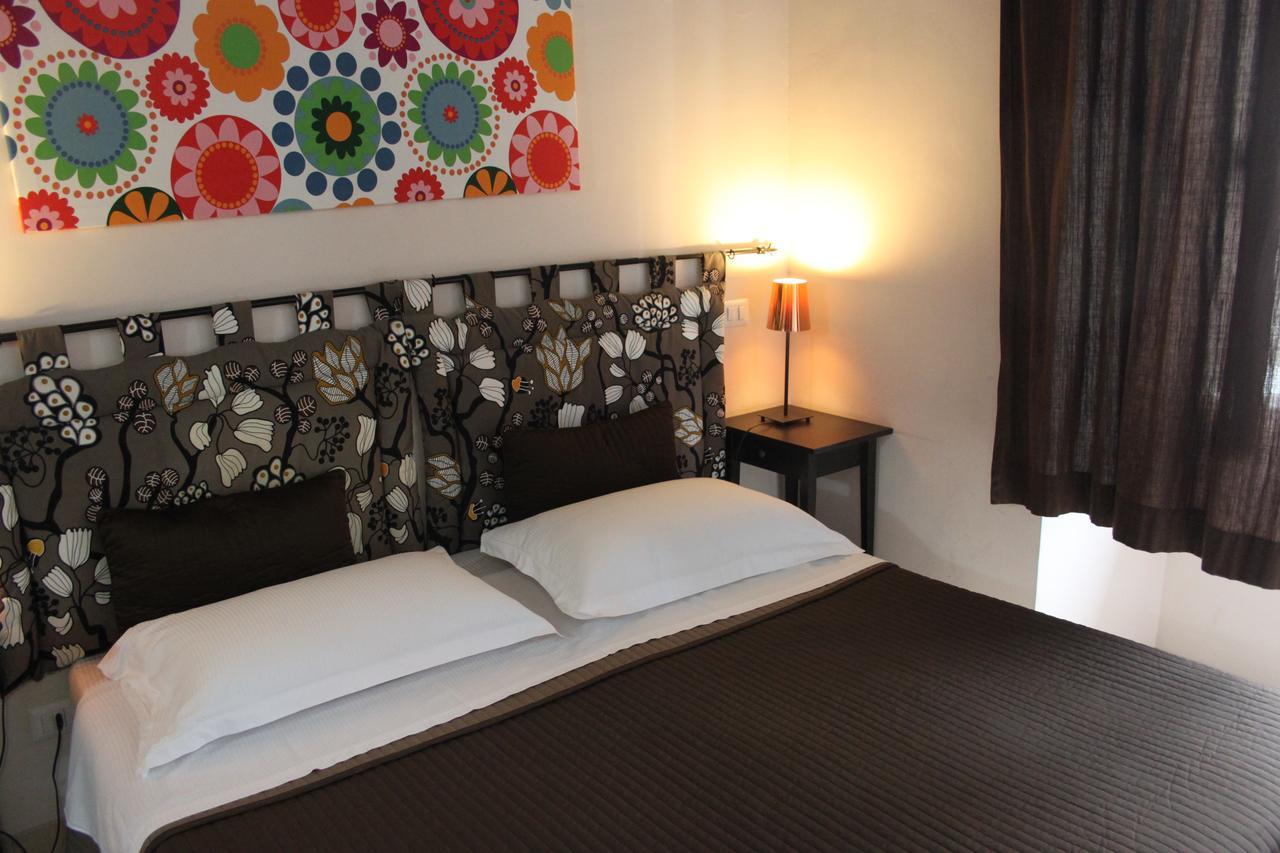 San Lorenzo Rooms Roma Exterior foto